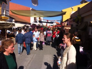 Figurantes y mercaderes de la Feria.