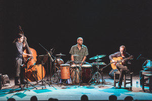 La música de grupo mezcla jazz y flamenco.