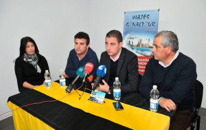 Un momento de la presentación de Carlos Antón, ya nuevo técnico del San Roque. / Foto: @SanRoqueLepe.