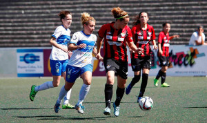 Patri Gavira, como es habitual, se incorporó con frecuencia al ataque. / Foto: www.lfp.es.