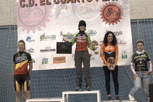 Podio femenino en la 13ª Ruta BTT Valverde del Camino.