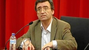 El profesor Javier Arellano. / Foto: www.dailymotion.com