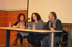 Carmen Palanco durante la presentación de 'El Camino de los Sauces' en Punta Umbría.