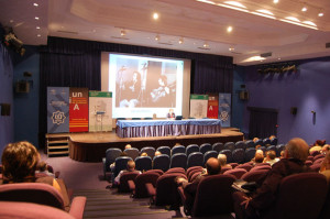 En una conferencia sobre el fandango de Huelva en los cursos de Verano de la Universidad Pablo de Olavide en Carmona.