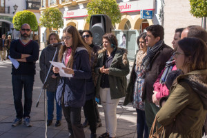 Lectura de un manifiesto en Ayamonte.