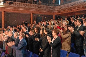 El acto se celebró en el Teatro Cardenio de Ayamonte. 