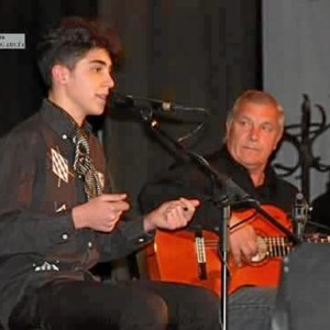 Noel Prada y Juan Tejada a la guitarra, de Minas de Riotinto.