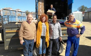 Entrega de alimentos al pueblo saharaui.