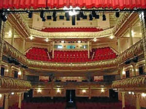 La cita se va a celebrar en el Gran Teatro de Huelva.