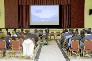 Momento de la presentación del programa en Villanueva de los Castillejos.