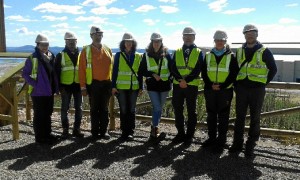 Algunos de los participantes de la visita de la Onubense, en el mirador. 