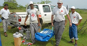 Un grupo de voluntarios de la Unidad de Respuesta ante Emergencias de Cruz Roja. / Foto: www.ifrc.org