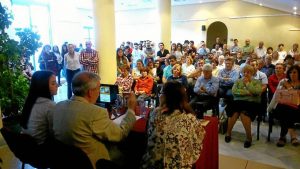 Momento de la presentación del libro 'Un día en la historia de las Minas de Riotinto'.