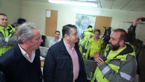 Sanz ha visitado el Centro de Coordinación Operativa de Bajo de Guía.