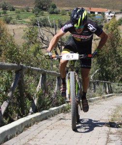 Francisco Javier Macías, ganador Élite del II Rally BTT El Almendro en hombres. / Foto: Fotos: Facebook IEDES Centauro Bikes.