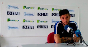 Antonio Domínguez tiene claro que el domingo "no podemos ir a empatar, sino a ganar. / Foto: @recreoficial.