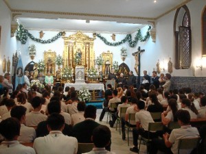 Momento del acto celebrado en la Capilla de las Hermanas de la Cruz.