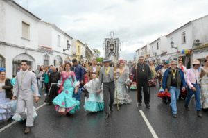 Momento de la salida de la Hermandad de Palos de la Frontera.