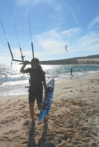 La práctica de windsurf es otra de sus aficiones. 