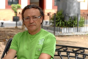 Fidel Suárez, efectivo del Cuerpo de Bomberos del Ayuntamiento de Huelva y miembro de la Unidad Caninda de Rescate. / Foto: José Rodríguez. 