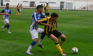 El San Roque quiere despedirse de Segunda B con un buen resultado en Cartagena. / Foto: Josele Ruiz.