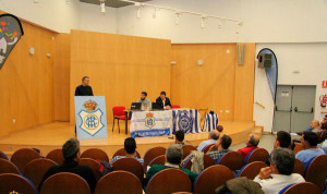 Un momento de la Asamblea General del Trust del Recre. / Foto: @Albiazules.