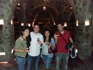 Junto a mi esposa (chaqueta verde) y una pareja amiga (él residente en México y natural de Minas de Rio Tinto Huelva), en la Casa José Cuervo (Tequila, Jalisco, México). Marzo 2016.