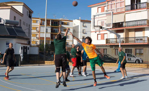 El Polideportivo Municipal 'Antonio Carro', escenario el lunes de encuentros de baloncesto, balonmano, tenis y voley.