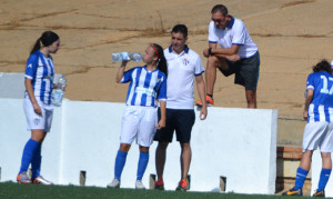 Juan Collado, entrenador del Sporting B, da "un 10" a sus jugadoras.