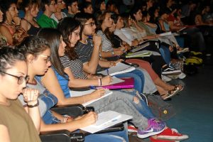 Un gran número de estudiantes está participando en el Ciclo.