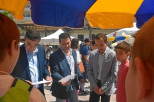 La Plaza de las Monjas de la capital ha acogido este miércoles el Encuentro Provincial de Emprendimiento Educativo.