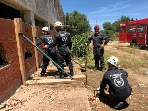 El Parque de Bomberos del Ayuntamiento de Huelva acoge desde ayer la quinta edición del curso "Desescombro y Salvamento en estructuras Colapsadas" .