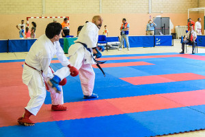 El karate comenzó a disputarse en la sede de Hinojos.