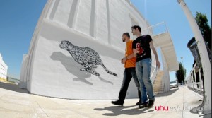 Una de las obras expuestas en el Campus del Carmen.