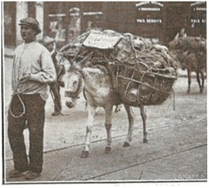 Vendedor ambulante de utensilios de barro.