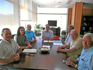 Reunión del Consejo Sectorial del Vino junto al delegado de Agricultura en Huelva.