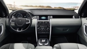 El interior del Land Rover Discovery nos muestra acabados de calidad