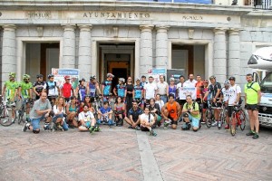 Foto de familia del acto.