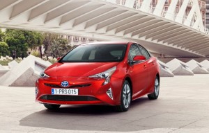 El Toyota Prius, pionero mundial en vehículos híbridos, sigue distanciándose de la competencia en prestaciones en su versión 2016