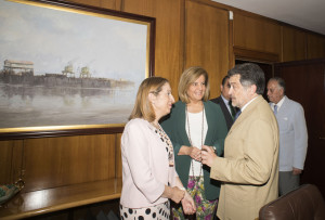 Visita de la ministra de Fomento a la APH.