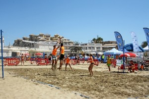 La zona de las dunas, en Mazagón, acogerá el sábado la tercera prueba del circuito de voley playa.