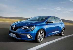 El Renault Megane es una excelente opción, que se encuentra entre los 10 vehículos más vendidos en España