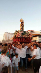 La patrona de los marineros ha seguido el itinerario habitual.