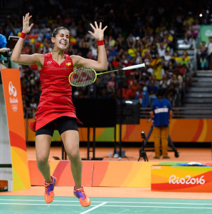 Carolina, exultante, tras el último punto ante Sindhu. / Foto: @COE_es.