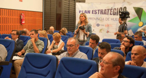 Asistentes a la reunión, centrada en el sector pesquero.