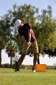 Manu Pulido, en plena acción durante el torneo en Isla Canela. / Foto: J. L. Rúa.