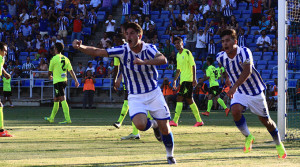 Manu Torres celebra el gol que, a la postre, dio el triunfo al Recre. / Foto: Madrid.