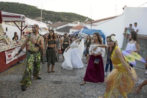 Cientos de personas no quisieron perderse la apertura del evento.