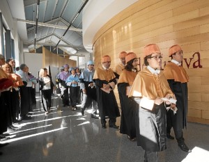 La cita volvió a ser un momento festivo para los nuevos doctores que recibieron el birrete de las diferentes áreas de conocimiento.