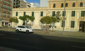 Los onubenses quieren que el edificio vuelva a tener actividad.